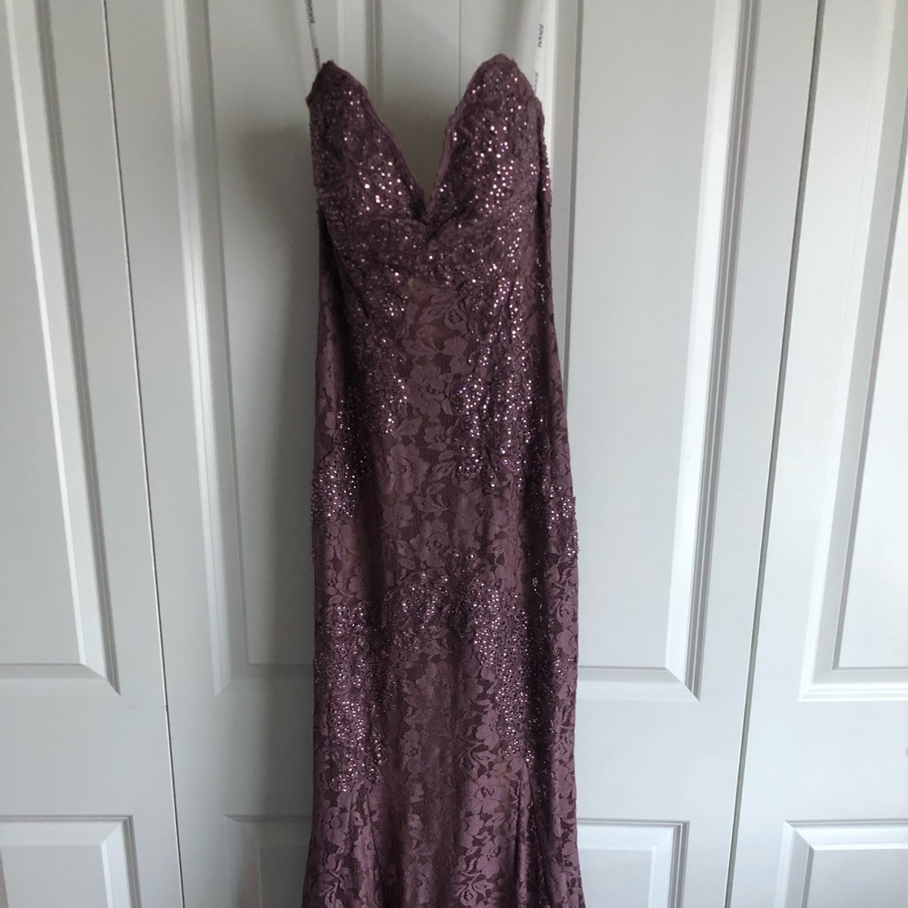 JOVANI SIZE: 8 PROM/FORMAL DRESS !! - Picture 2 of 2